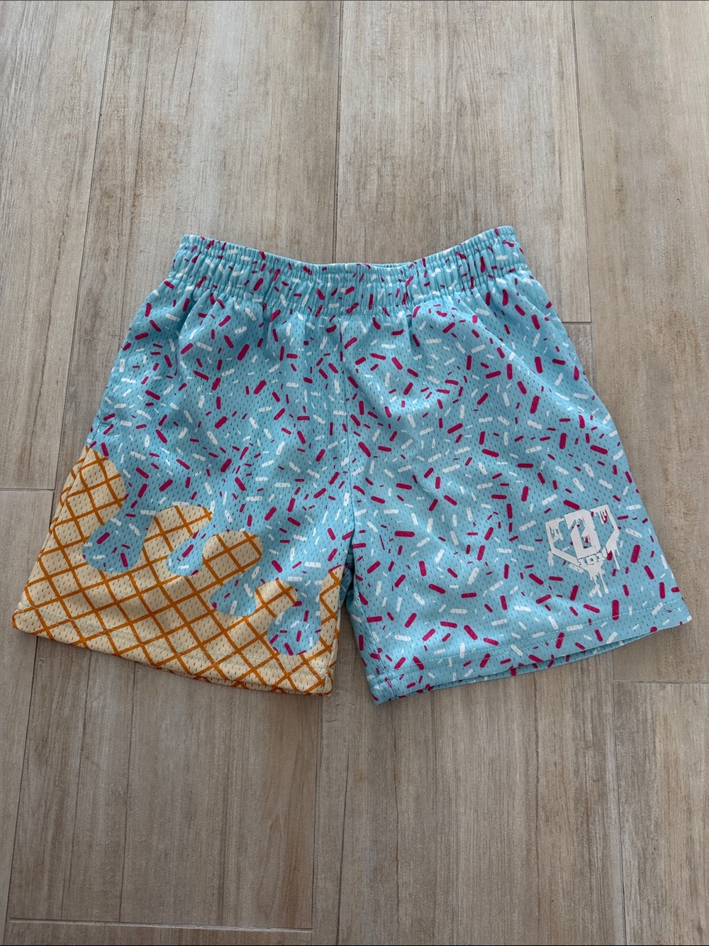 Baseball 101 Apparel Blue Ice-Cream Print Shorts Size Medium